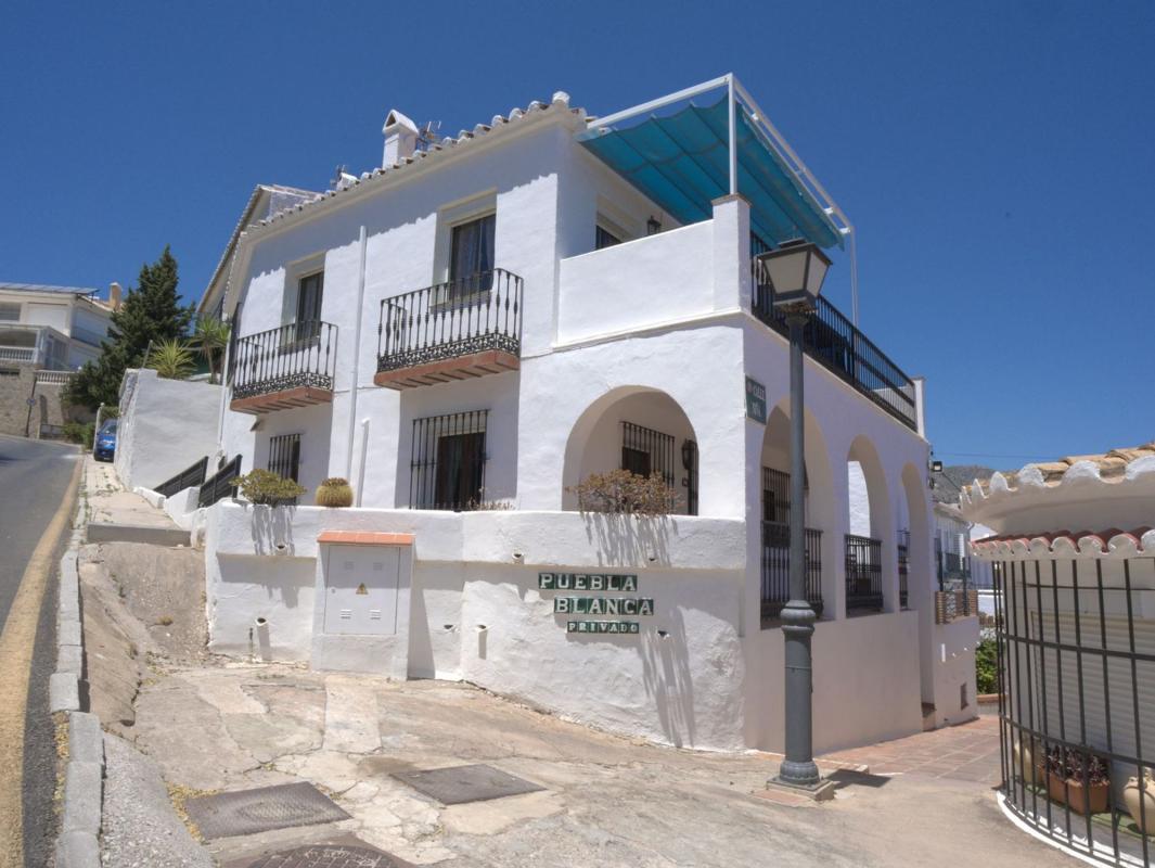 Venta de chalet adosado en Chalet adosado en Niña La, 17, Torreblanca del Sol, Fuengirola , Fuengirola photo 2