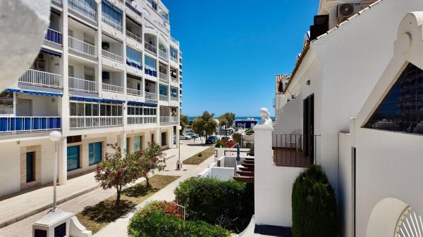 Chalet adosado en Calle Alberto Morgenstern, Zona Sohail, Fuengirola photo 2