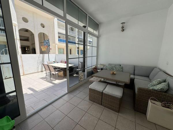 Chalet adosado en Urbanización Pueblo Castillo s/n, Zona Sohail, Fuengirola photo 3