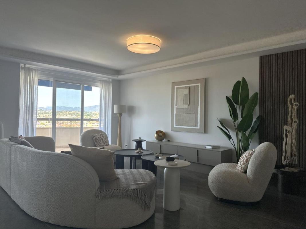 Sale of apartment in Piso en Los Pacos, Fuengirola, Fuengirola
photo 2