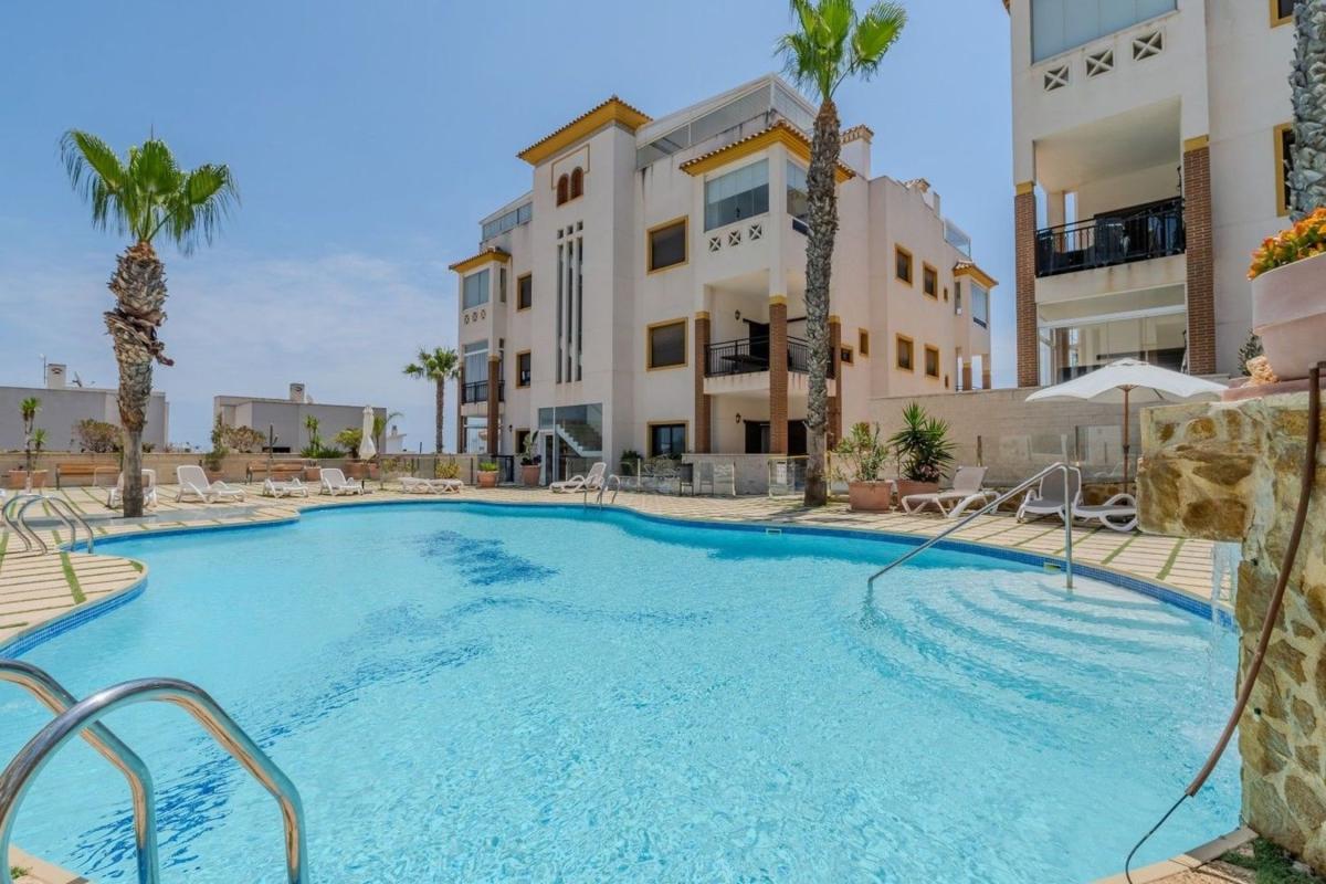 Venta de piso en Piso en Calle Carcaixent, 17, Urbanizaciones, Guardamar del Segura, Guardamar del Segura
photo 1