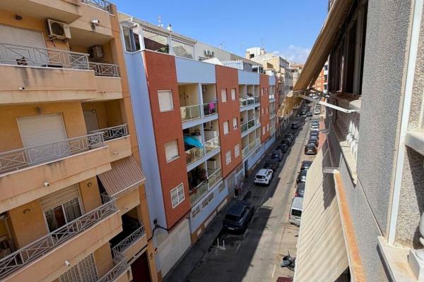 Venta de piso en Piso en Calle Capitán García Gea, 9, Playa del Cura, Torrevieja, Torrevieja
 photo 3