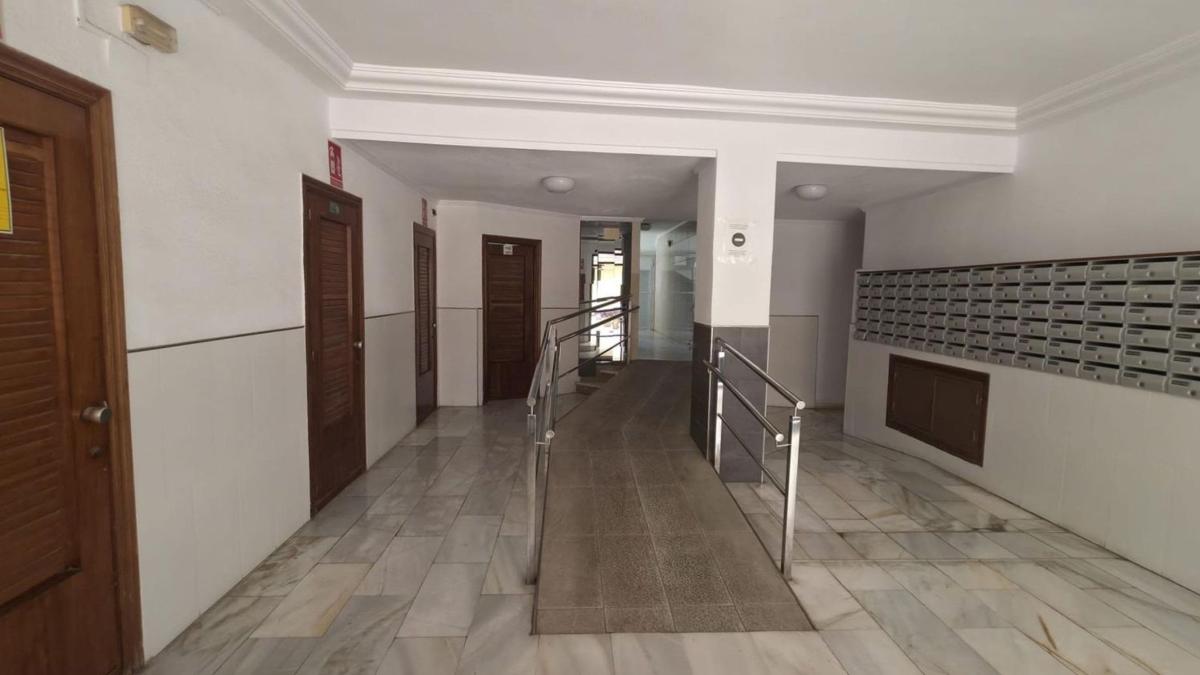 Venta de piso en Piso en Calle la Loma, Avenida Habaneras - Curva de Palangre, Torrevieja, Torrevieja
photo 2
