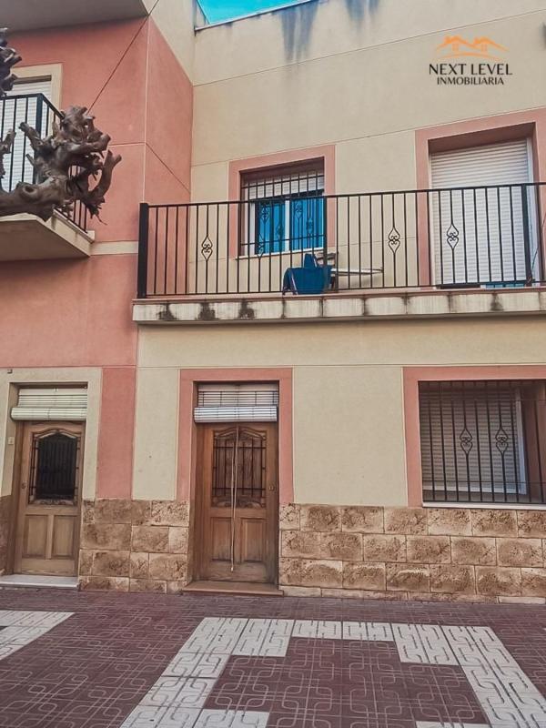 Propiedades en venta y alquiler en España photo 1