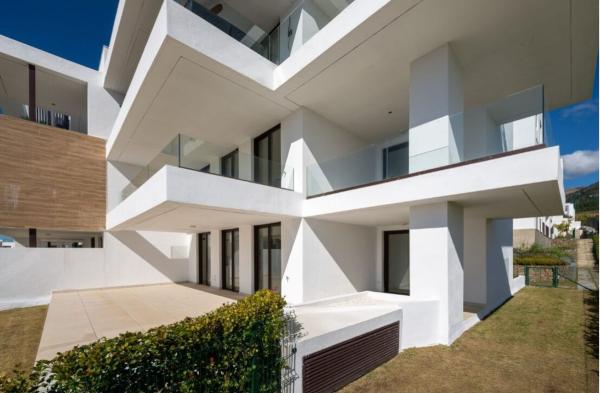 Venta de piso en Piso en El Higuerón, Fuengirola, Fuengirola
thumbnail 2