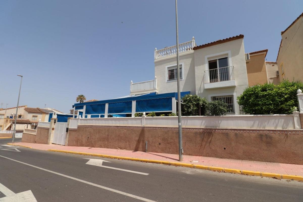 Properties for sale and rent in Spain photo 5