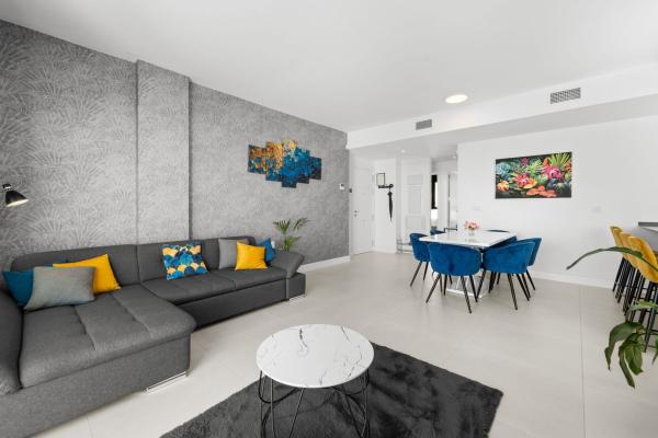 Venta de piso en Piso en Avenida Fuengirola, El Higuerón, Fuengirola, Fuengirola
thumbnail 2