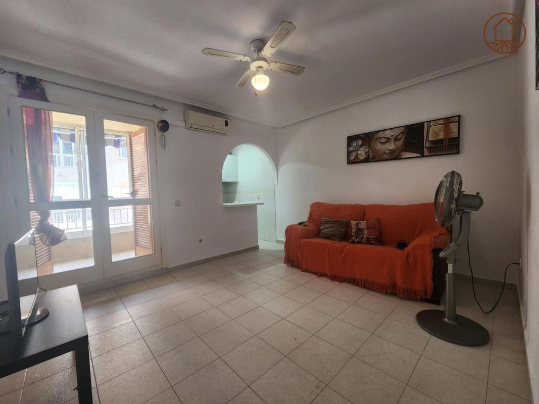 Venta de piso en Piso en Calle Valencia, 16, El Acequión, Torrevieja, Torrevieja
photo 3
