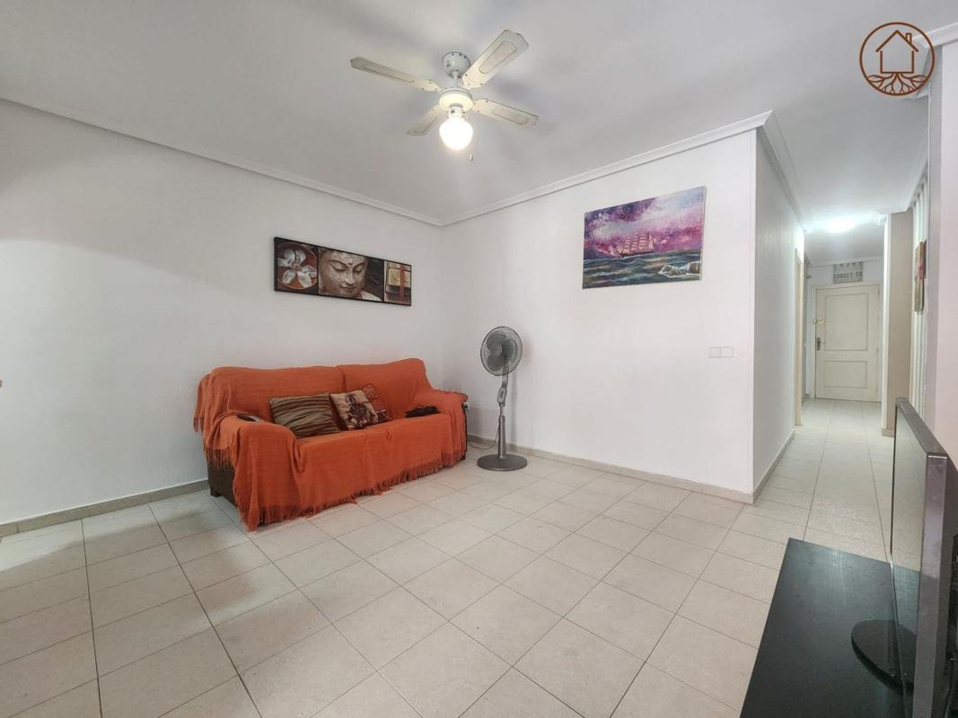 Venta de piso en Piso en Calle Valencia, 16, El Acequión, Torrevieja, Torrevieja
photo 4