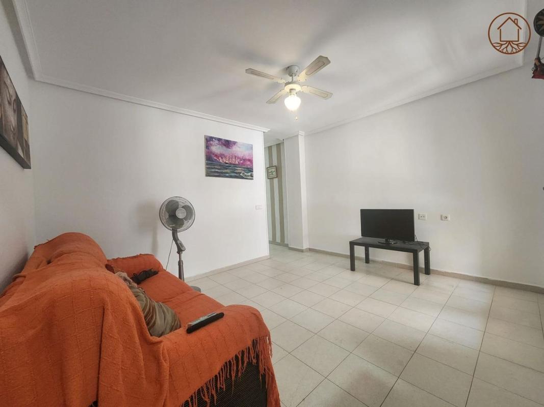 Venta de piso en Piso en Calle Valencia, 16, El Acequión, Torrevieja, Torrevieja
photo 5