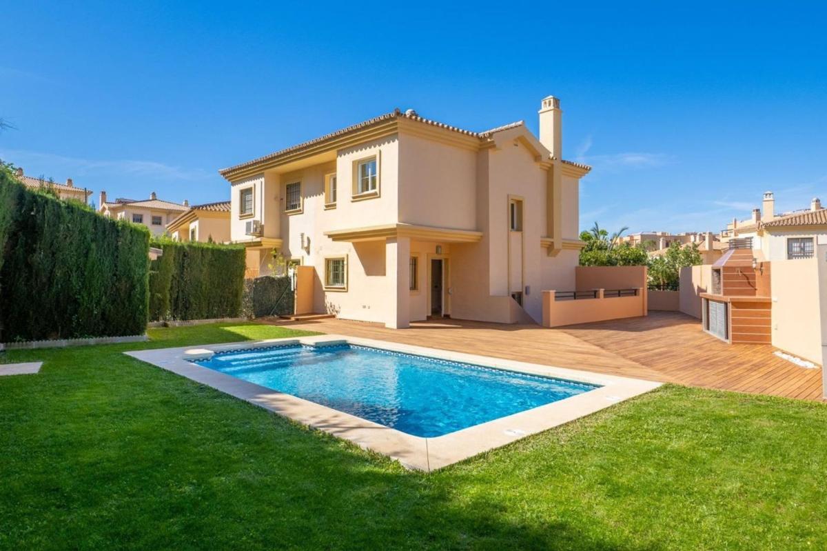 Propiedades en venta y alquiler en España photo 1