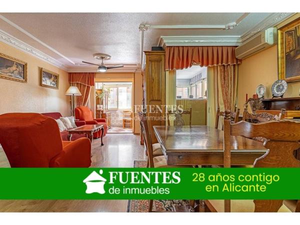 Venta de piso en Piso en Calle Ciudad de Bari, Benisaudet, Alicante / Alacant, Alicante / Alacant
photo 1
