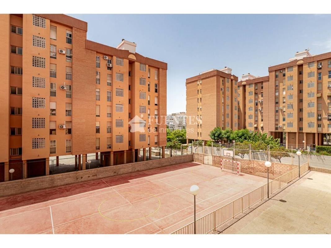 Продажа квартиры на Piso en Calle Ciudad de Bari, Benisaudet, Alicante / Alacant, Аликанте / Алакант
 photo 5