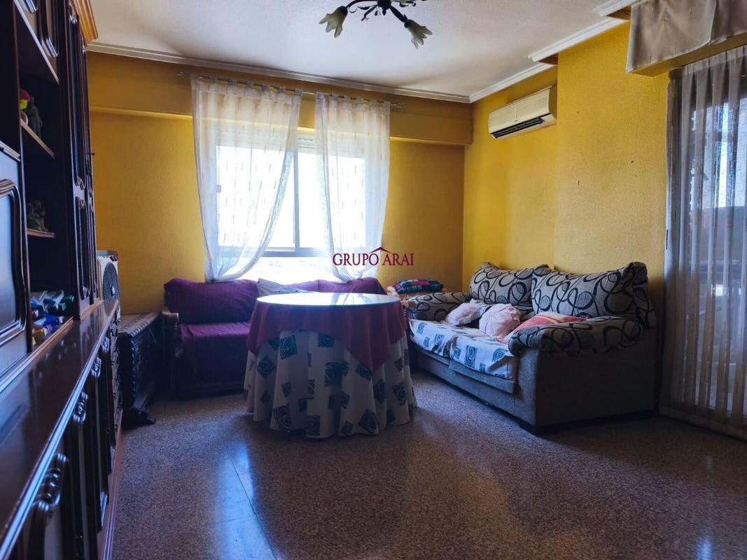 Продажа квартиры на Piso en Avenida de Novelda, Maestro Carrascosa - Banda de Música, Villena, Вильена
photo 3
