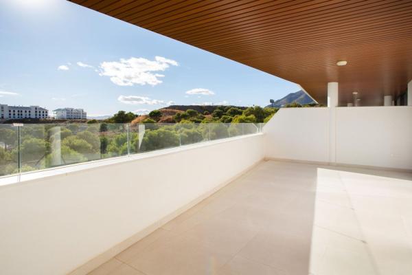 Venta de piso en Piso en Avenida 8 de Marzo, El Higuerón, Fuengirola, Fuengirola
thumbnail 1