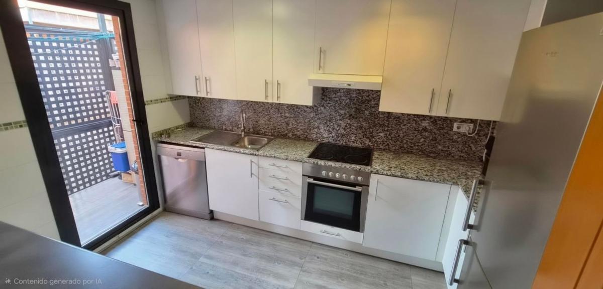 Penthouse sale in Ático en Avenida 3 de Abril de 1979, 1, Haygon - Universidad, San Vicente del Raspeig, San Vicente del Raspeig photo 5