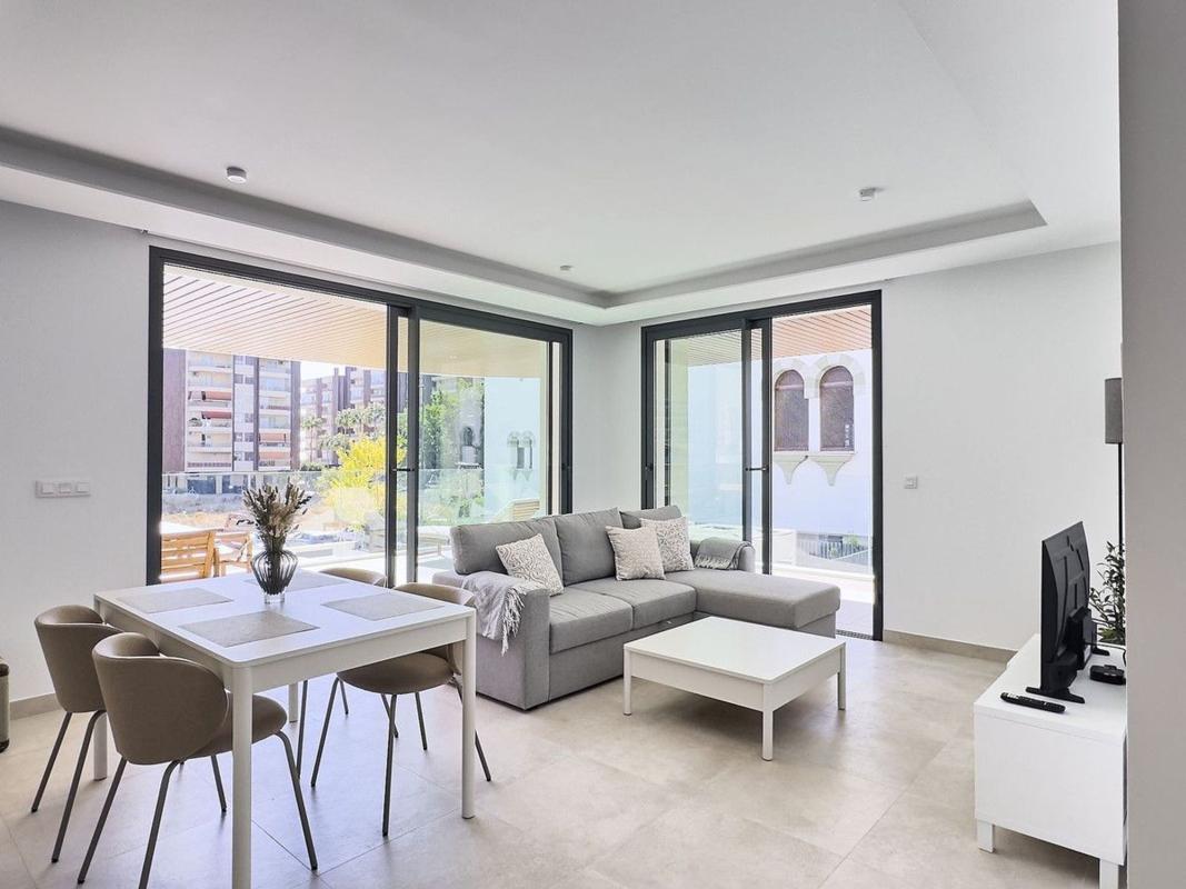Sprzedaż mieszkania w Piso en Zona Sohail, Fuengirola, Fuengirola
 photo 2