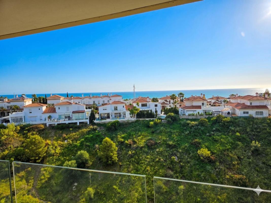 Sale of apartment in Piso en Avenida 8 de Marzo, 35, El Higuerón, Fuengirola, Fuengirola
 photo 2