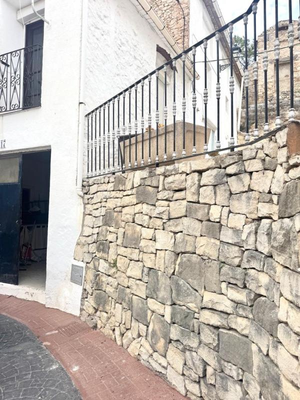 Properties for sale and rent in Spain photo 4