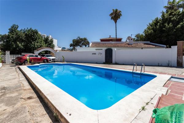 Casa o chalet independiente en Calle Tulipán, Torreblanca del Sol, Fuengirola photo 2