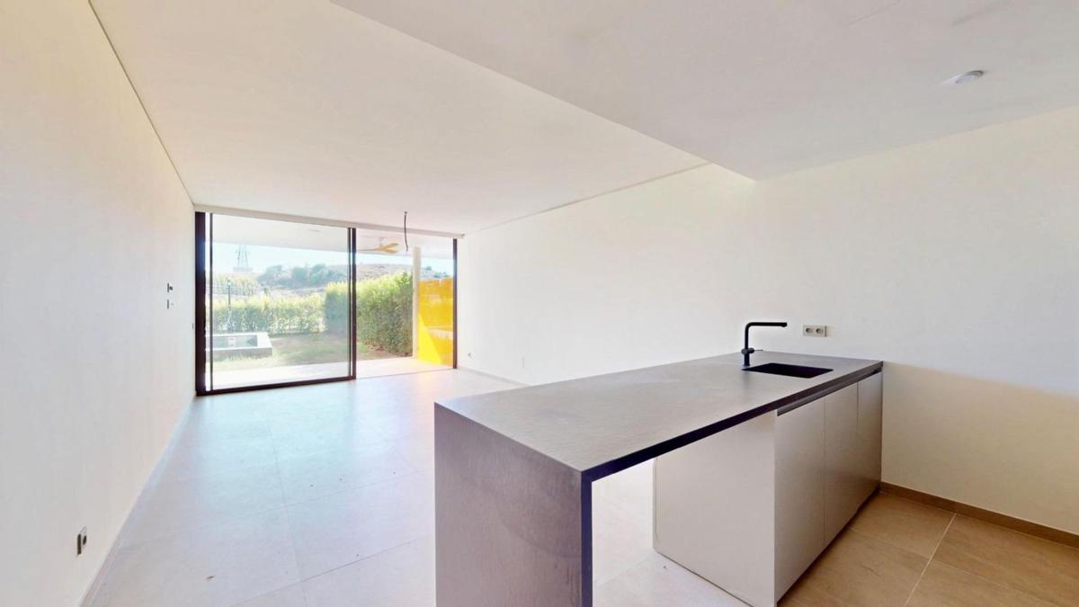 Venta de piso en Piso en Avenida Fuengirola, Las Gaviotas, Fuengirola, Fuengirola
photo 3
