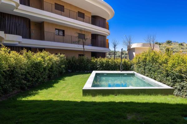 Venta de piso en Piso en Avenida Fuengirola, El Higuerón, Fuengirola, Fuengirola
photo 1