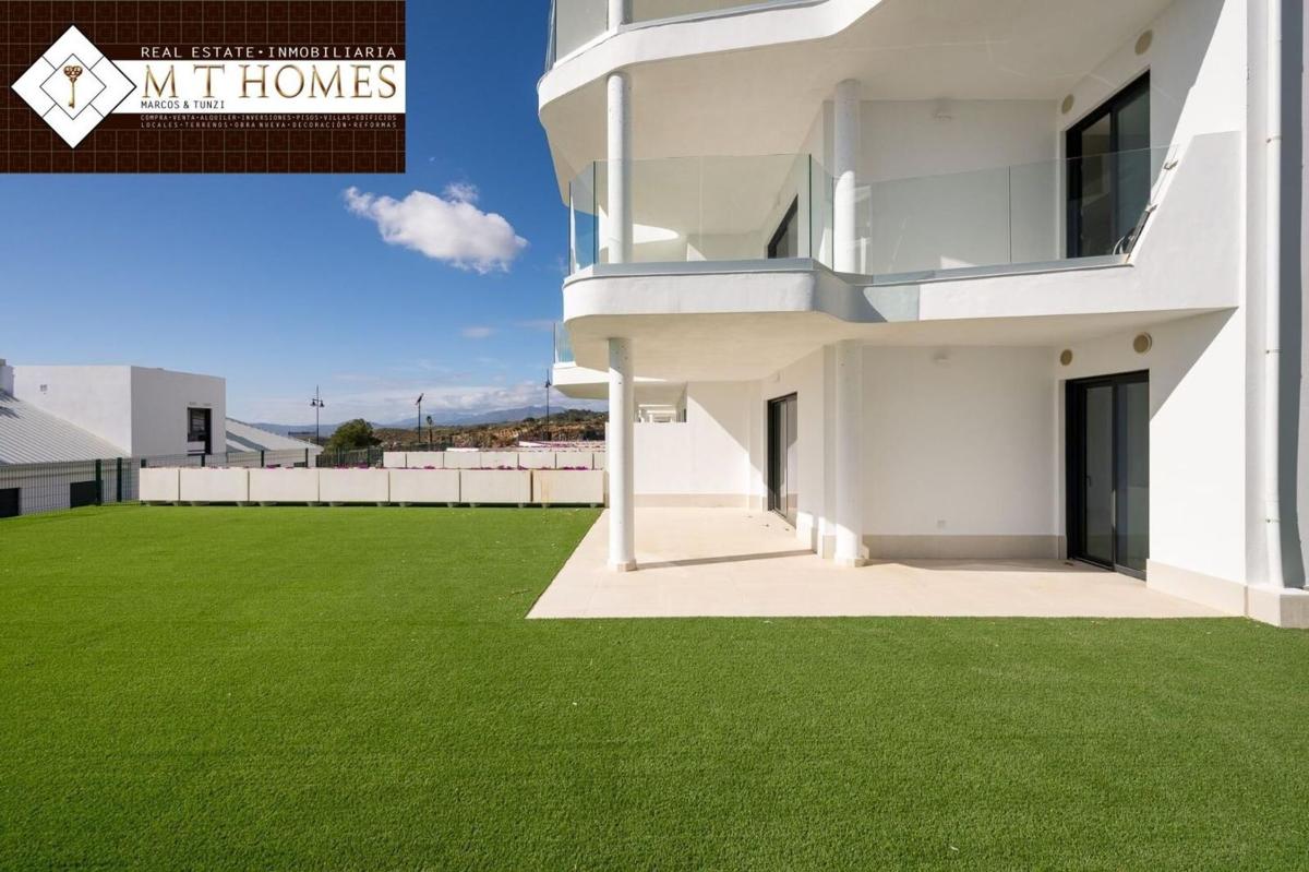 Продажа квартиры на Piso en El Higuerón, Fuengirola, Фуэнхирола
 photo 2
