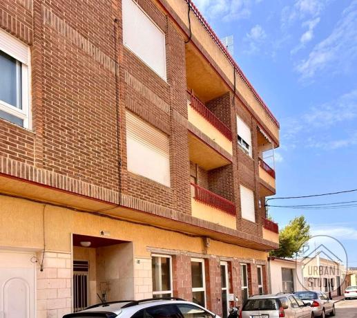 Продажа квартиры на Piso en Calle Príncipe de Asturias, Algueña, Алгенья
thumbnail 3
