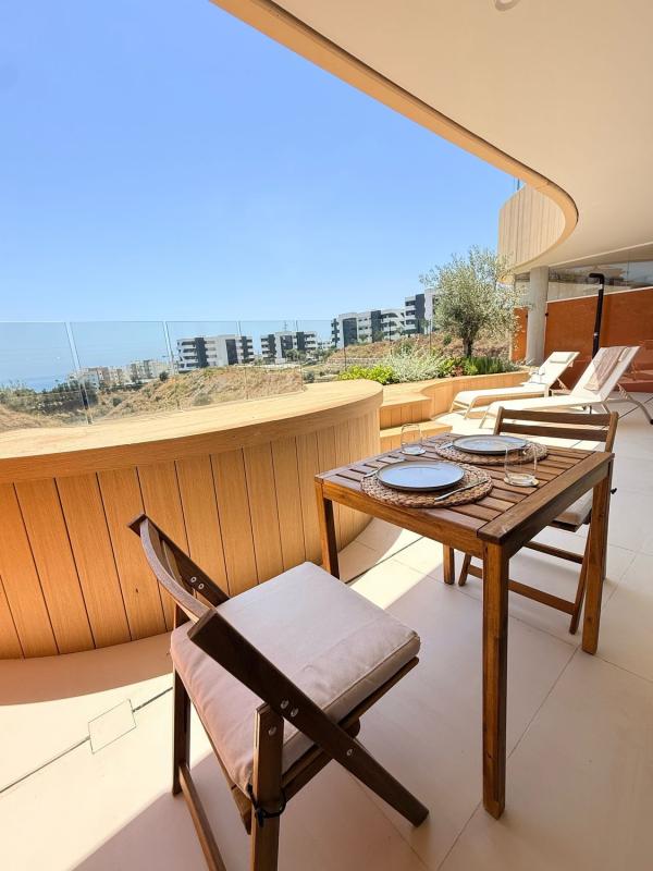 Продажа квартиры на Piso en Avenida 8 de Marzo, 35, El Higuerón, Fuengirola, Фуэнхирола
photo 3