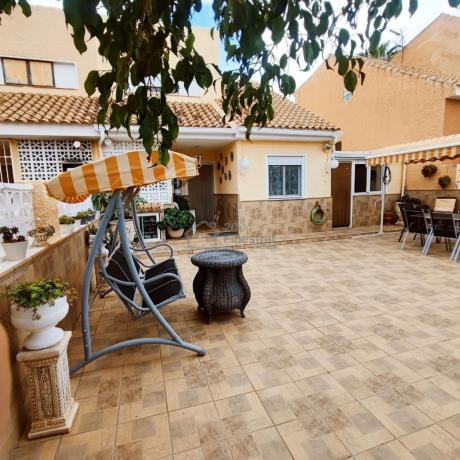 Chalet pareado en Calle Cap Roig, Barranco Hondo, La Nucia photo 1
