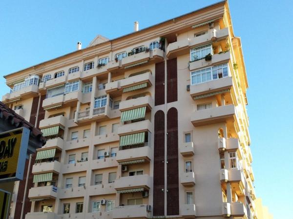 Ático en venta en Ático en Plaza de la Hispanidad, Centro Ciudad, Fuengirola, Fuengirola thumbnail 1