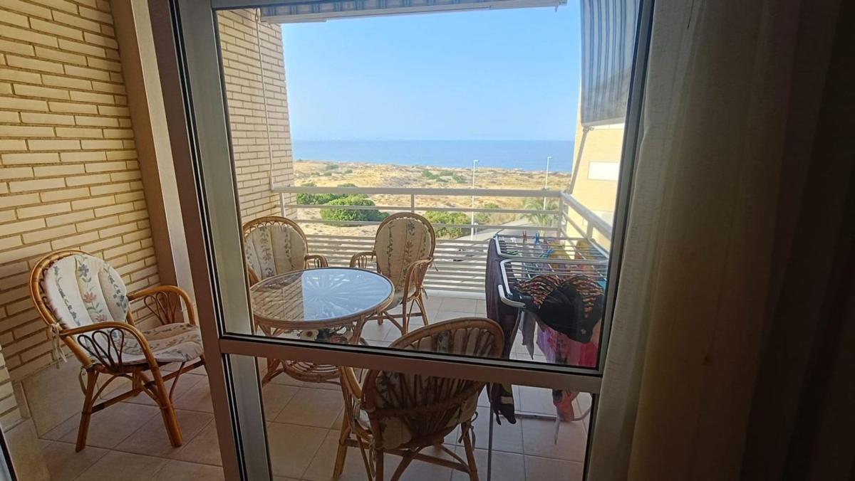 Продажа квартиры на Piso en Calle Gijón, Arenales del Sol, Elche / Elx, Эльче / Эльх
photo 1