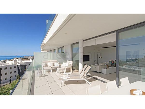 Venta de piso en Piso en Calle Paula, 2, El Higuerón, Fuengirola, Fuengirola
thumbnail 1