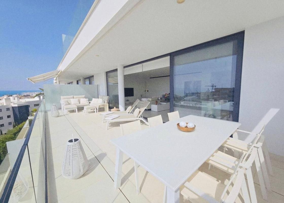 Venta de piso en Piso en Avenida 8 de Marzo, El Higuerón, Fuengirola, Fuengirola
 photo 4