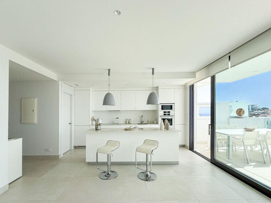 Venta de piso en Piso en Calle Paula, El Higuerón, Fuengirola, Fuengirola
photo 5