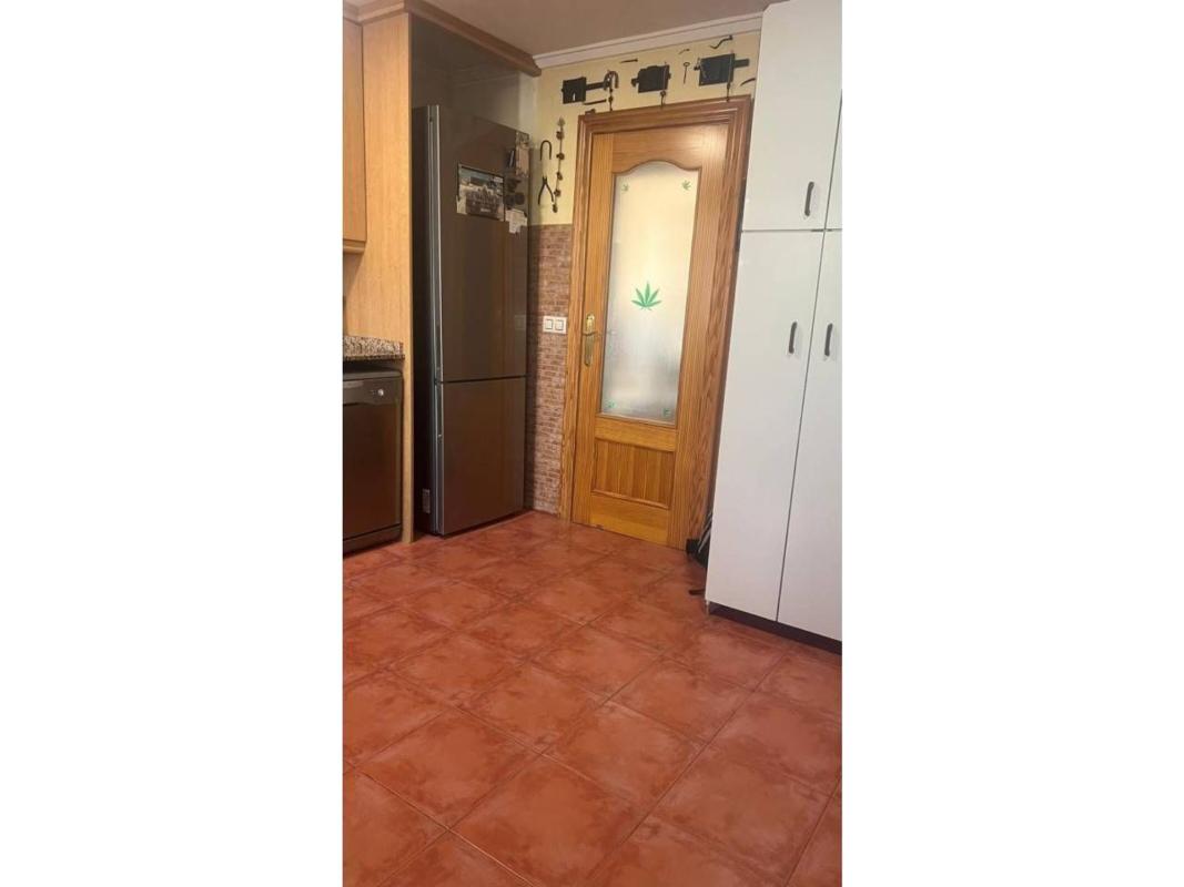 Venta de piso en Piso en San Crispín - Huerta Nueva - Estación, Elda, Elda
 photo 3