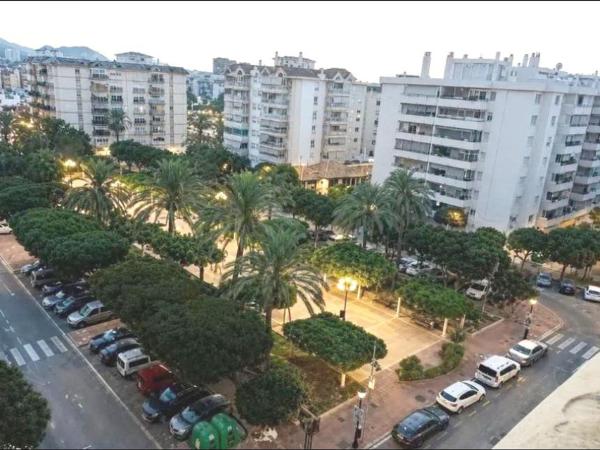 Ático en venta en Ático en Plaza de la Hispanidad, Centro Ciudad, Fuengirola, Fuengirola photo 1