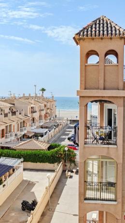 Venta de piso en Piso en Calle Oro y Piel, 27, Tamarit - Playa Lissa, Santa Pola, Santa Pola
thumbnail 2