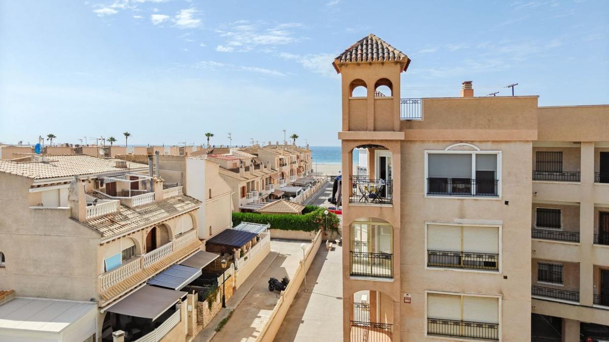 Venta de piso en Piso en Calle Oro y Piel, 27, Tamarit - Playa Lissa, Santa Pola, Santa Pola
photo 5