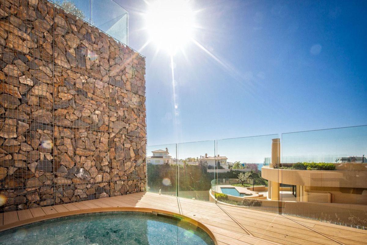Venta de piso en Piso en Calle Alicia, El Higuerón, Fuengirola, Fuengirola
photo 2