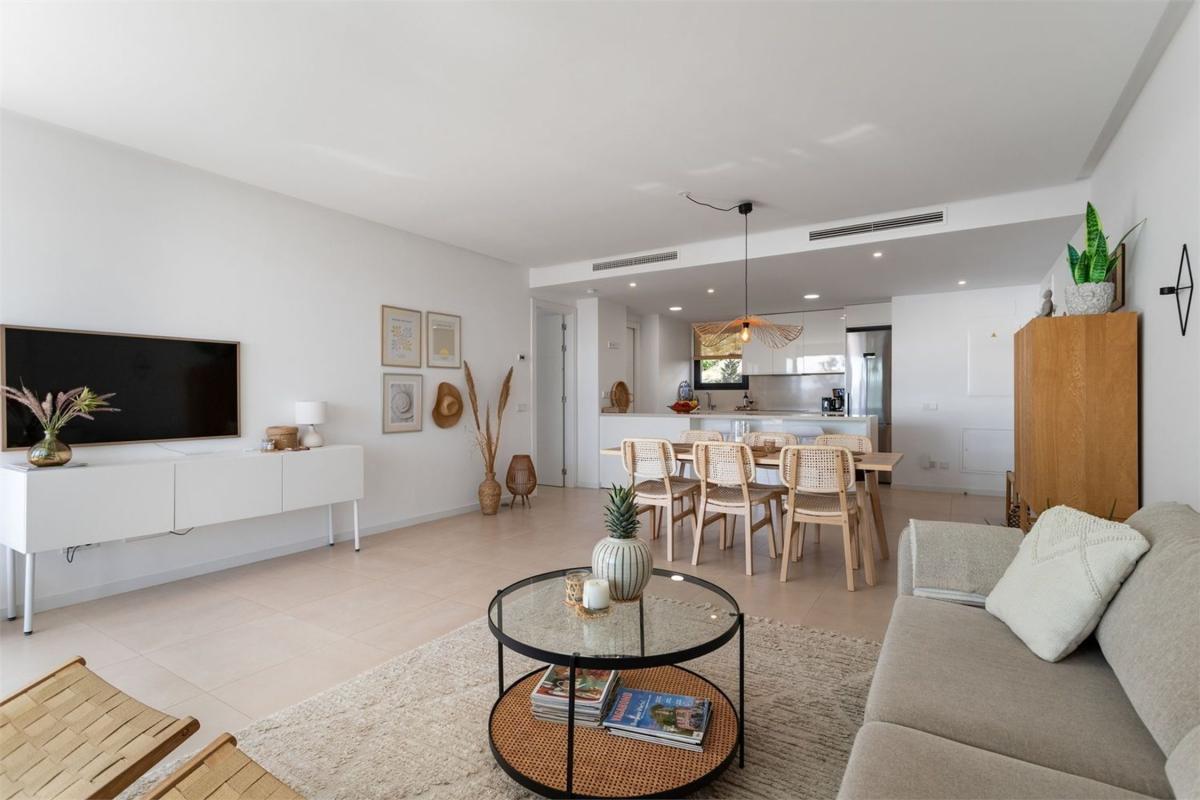 Venta de piso en Piso en Avenida Fuengirola, Las Gaviotas, Fuengirola, Fuengirola
photo 5