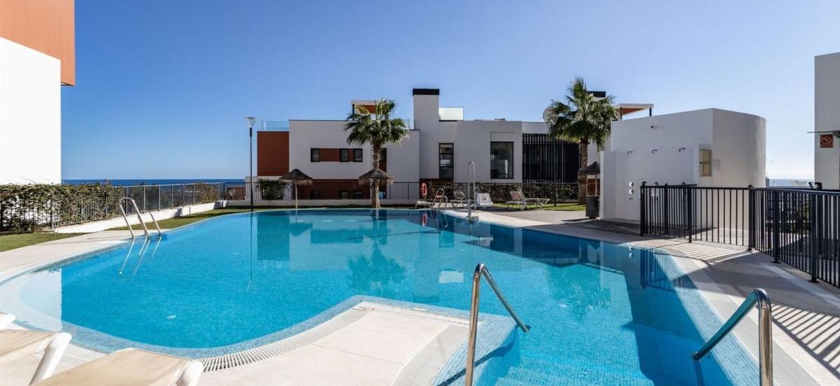Venta de piso en Piso en Calle Begoña, 1, Las Gaviotas, Fuengirola, Fuengirola
 photo 2