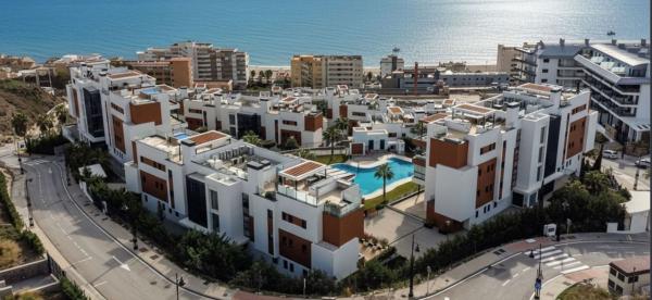 Venta de piso en Piso en Calle Begoña, 1, Las Gaviotas, Fuengirola, Fuengirola
 photo 3