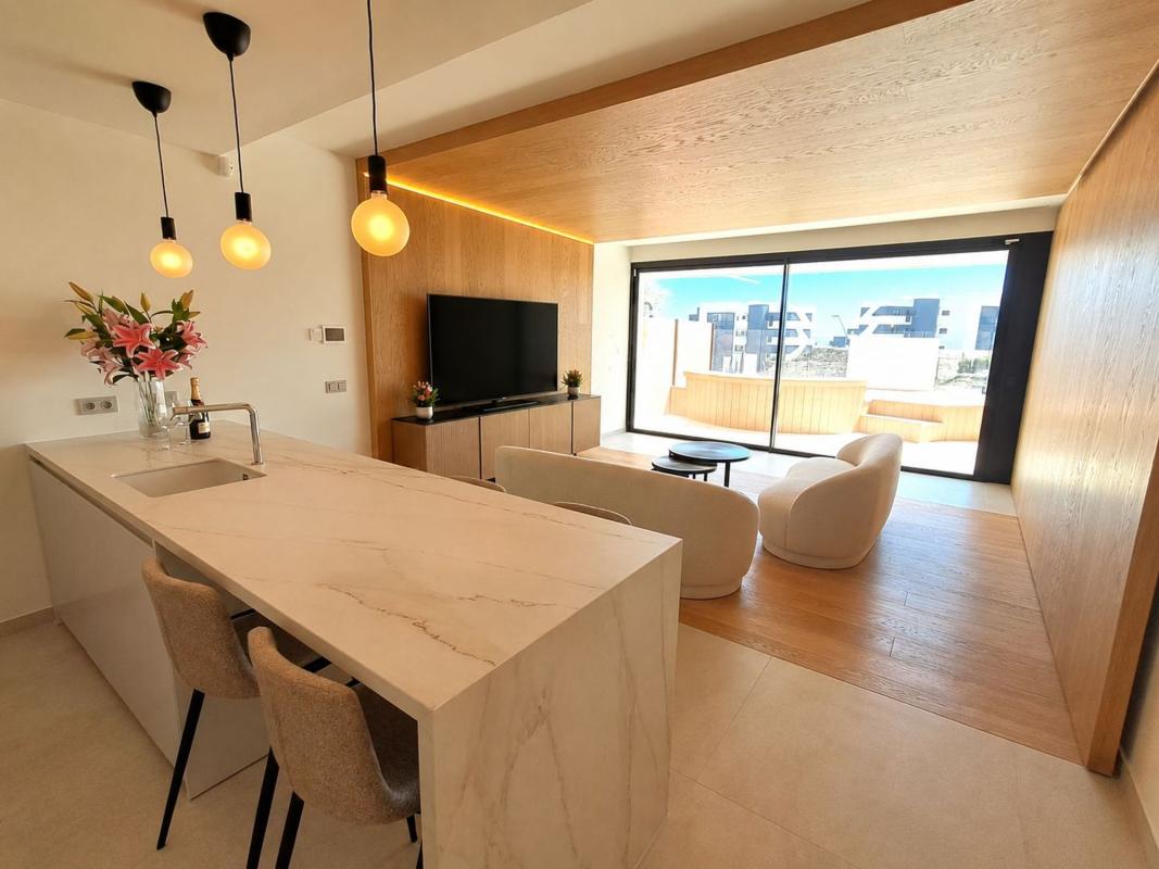 Venta de piso en Piso en Avenida 8 de Marzo s/n, El Higuerón, Fuengirola, Fuengirola
 photo 3