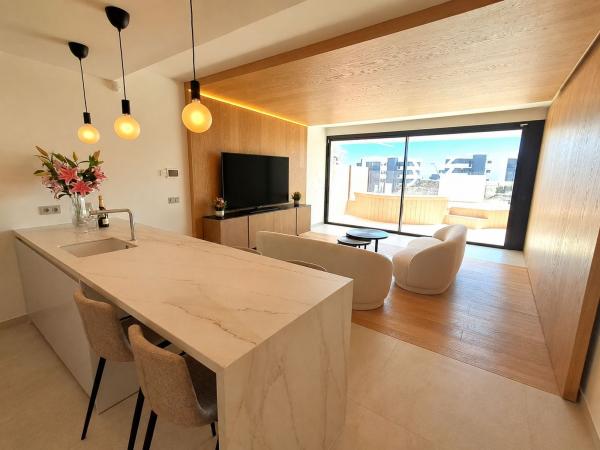 Venta de piso en Piso en Avenida 8 de Marzo s/n, El Higuerón, Fuengirola, Fuengirola
 photo 3
