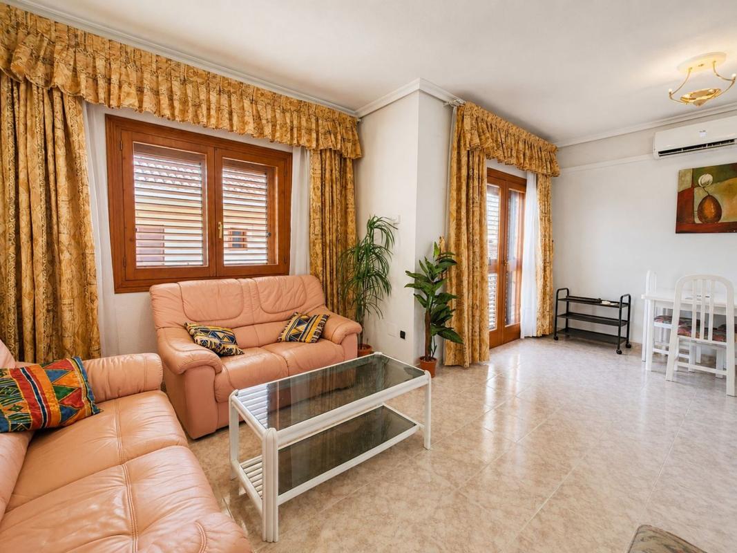 Venta de piso en Piso en Calle Pintor Ribera, 1090, Playa Flamenca, Orihuela, Orihuela
photo 1