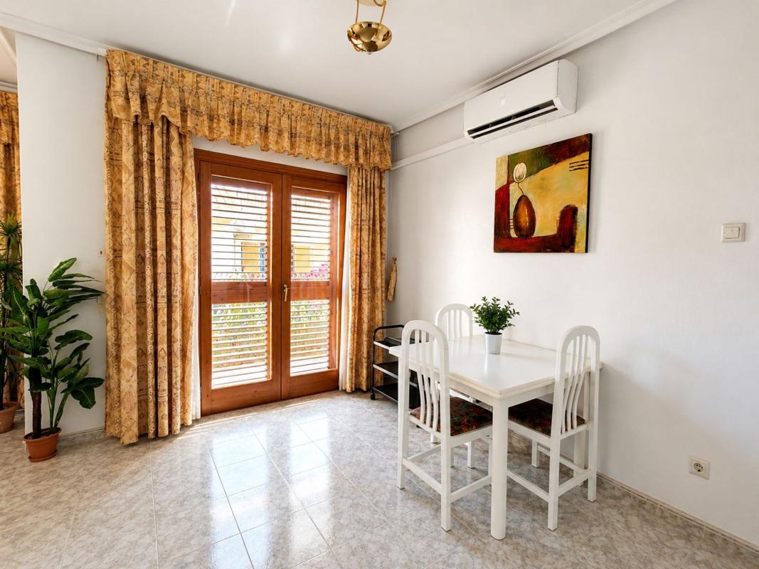 Venta de piso en Piso en Calle Pintor Ribera, 1090, Playa Flamenca, Orihuela, Orihuela
photo 5