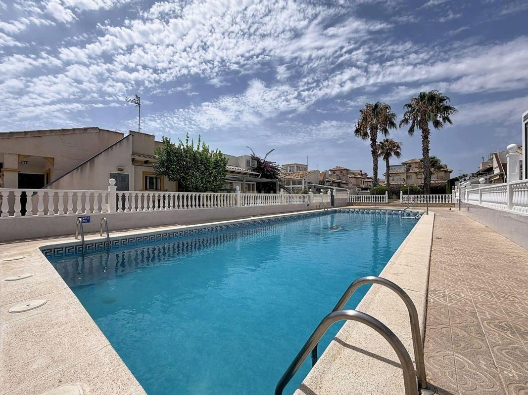 Venta de piso en Piso en Calle 2 s/n, La Florida, Orihuela, Orihuela
 photo 3