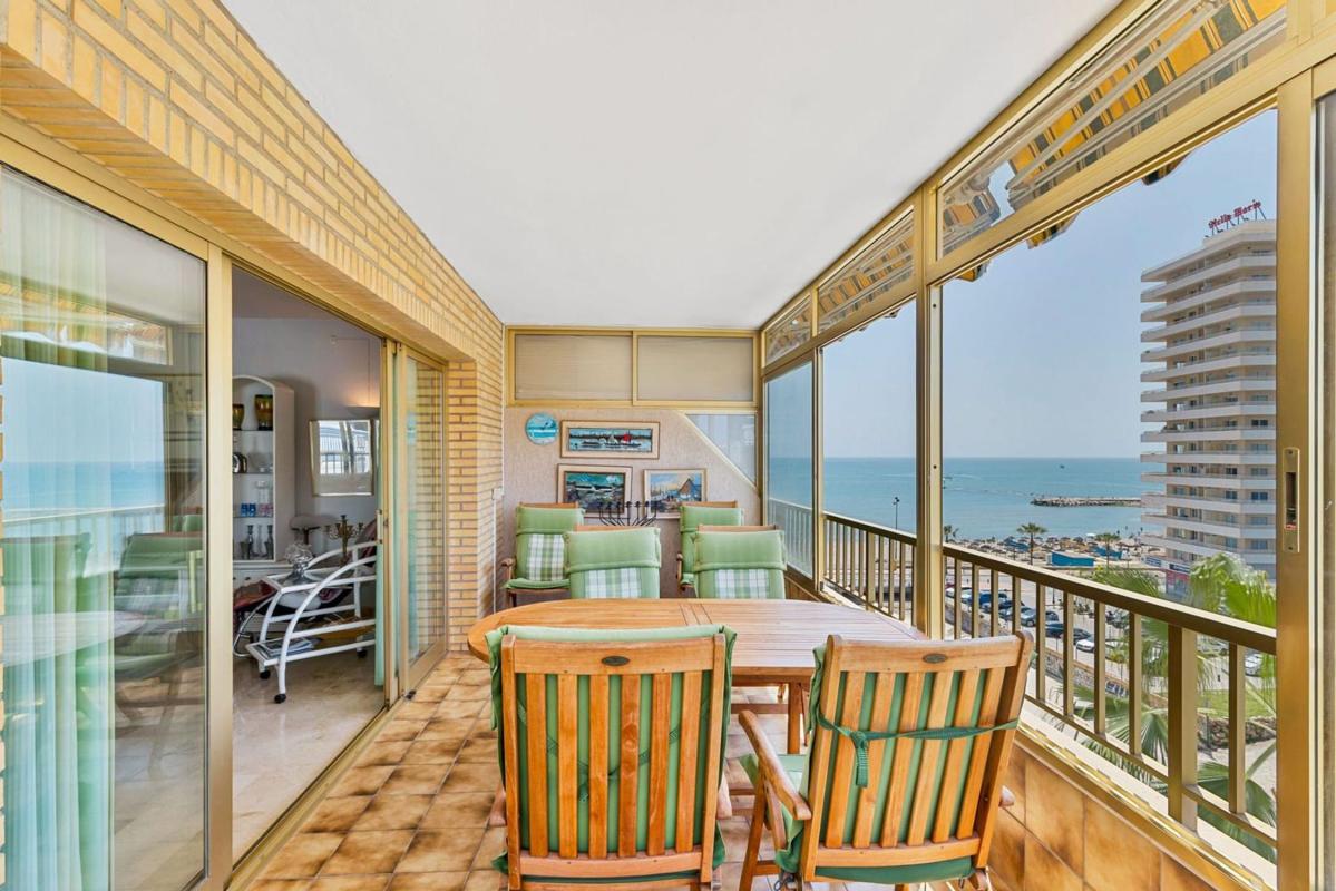 Venta de piso en Piso en Paseo Marítimo Rey de España, 52, Las Gaviotas, Fuengirola, Fuengirola
photo 1
