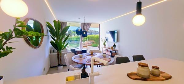 Venta de piso en Piso en Avenida Fuengirola, 9, El Higuerón, Fuengirola, Fuengirola
 photo 1